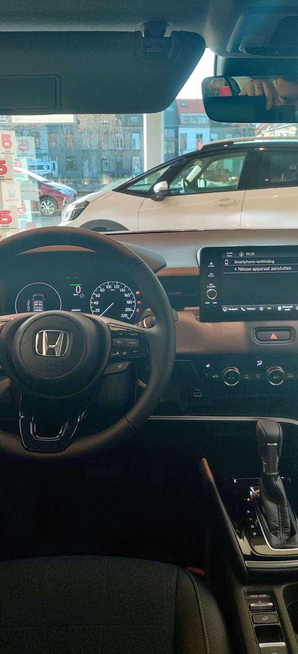 Honda HR-V 1.5i Elegance eCVT FULL HYBRIDE/SLECHTS 4.100 KM