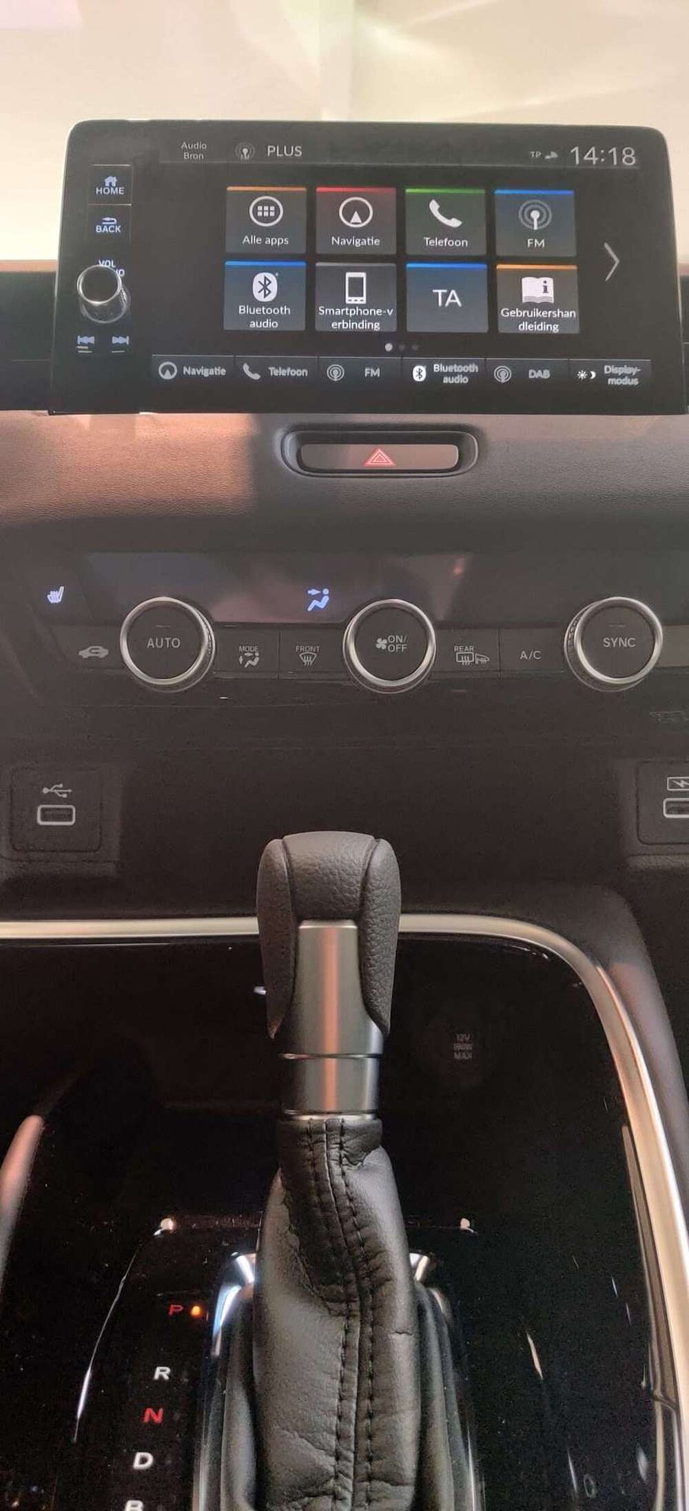 Honda HR-V 1.5i Elegance eCVT FULL HYBRIDE/SLECHTS 4.100 KM