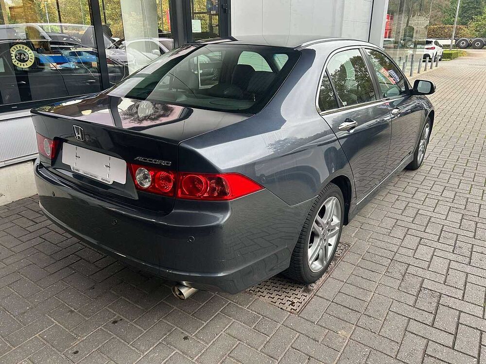 Honda Accord 2.0 i Sport -1000 EINDEJAAR ACTIE